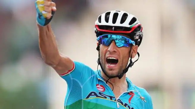 Nibali esulta: prima vittoria del 2016