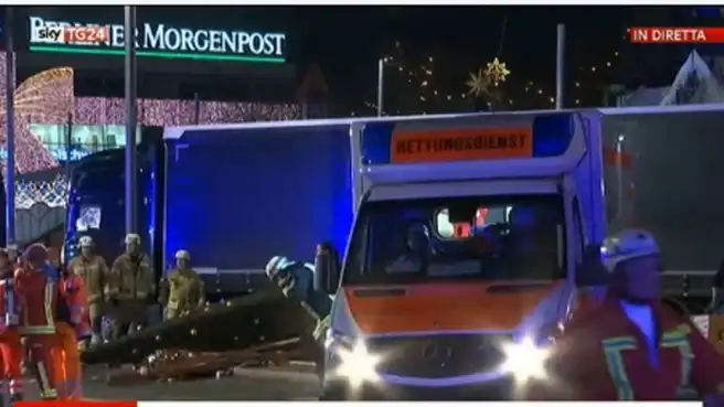 Camion sulla folla, strage a Berlino