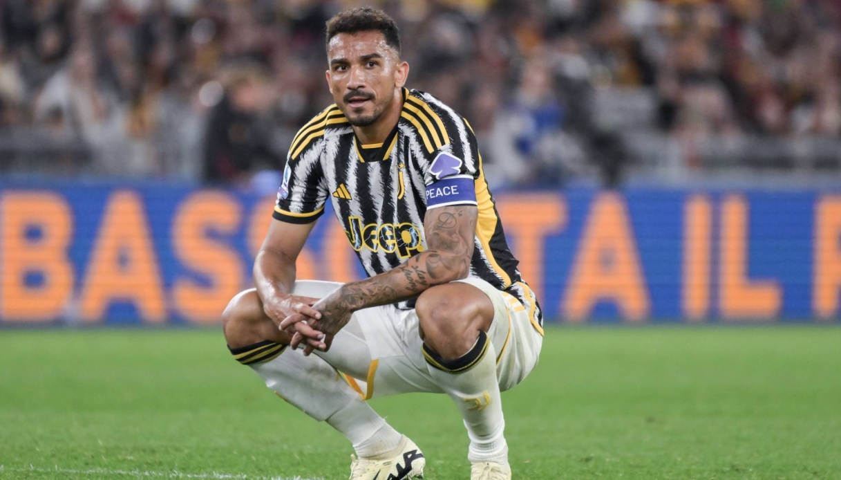 Sportal: Guai per la Juventus: c'è la lesione per Danilo