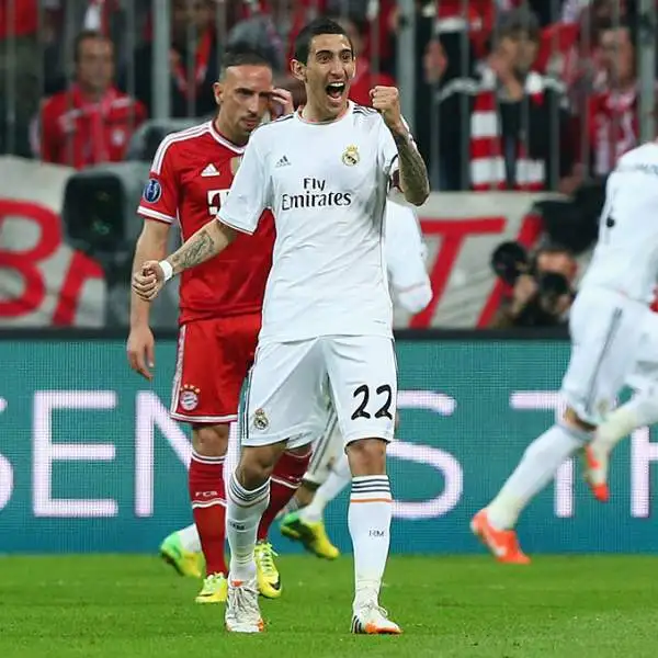 Di Maria 7,5. Ramos e Ronaldo segnano, lui ispira. Corre come un matto e mette in crisi i palleggiatori di Guardiola. Tra i primi a cercare la rete, si rifà con l'assist per il 2-0.