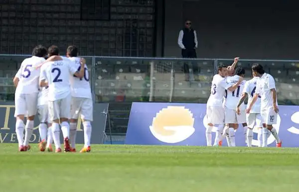 Partita emozionante e ricca di gol al Bentegodi, per la viola in gol Cuadrado, Borja Valero, Matri e due volte Aquilani. Sala, Toni e Iturbe per il Verona.