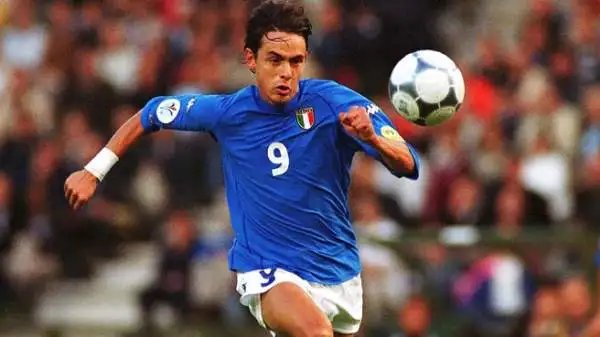 Dieci anni, dal 1997 al 2007, in Nazionale, con 25 gol in 57 partite.