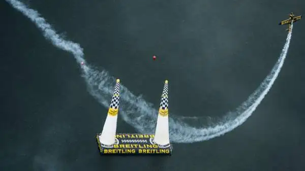Grande spettacolo nella terza tappa stagionale del Red Bull Air Race a Putrajaya.