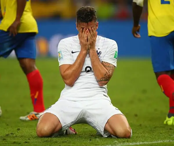 Termina a reti inviolate una partita in realtà combattutissima con ben trenta tiri in porta. Francia agli ottavi come prima, Ecuador unica sudamericana eliminata.