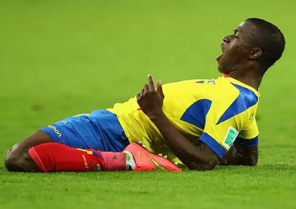 Decide una doppietta di Enner Valencia. Gli ecuadoregni agganciano al secondo posto la Svizzera. Per l'Honduras torico gol di Costly, non segnavano ai mondiali dall'82.