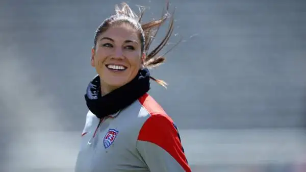 Hope Solo, star del calcio statunitense, dopo la sconfitta con le svedesi ai rigori le ha accusate di vigliaccheria per aver adottato il catenaccio, servito anche e battere il Brasile in semifinale.