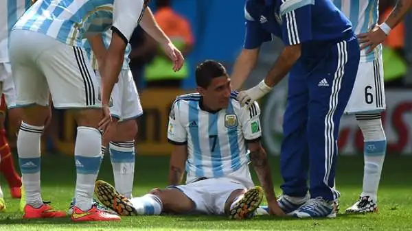 Di Maria 6. Decisivo per il vantaggio di Higuain, è meno preciso del solito. Al 31' l'infortunio che lo esclude dal match.