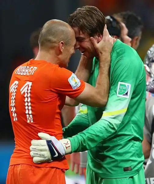 Il portiere olandese Tim Krul eroe per una sera. Van Gaal lo inserisce al 120’ della gara con la Costa Rica e lui para due rigori.