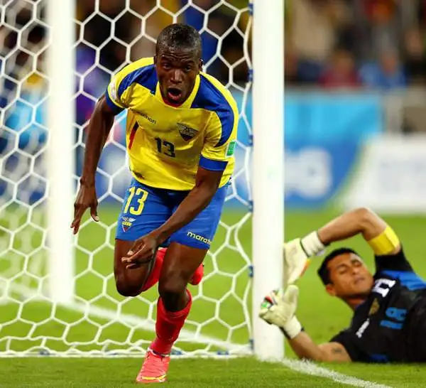 Enner Valencia, con una doppietta, è stato decisivo contro l’Honduras. Ma l’Ecuador non è comunque riuscito a passare il turno.