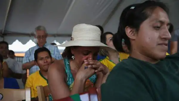 Il 7-1 della Germania sul Brasile è una figuraccia che segnerà la storia del calcio. E i tifosi verdeoro si sono abbandonati alle lacrime, sia allo stadio Mineirao che nelle piazze del Paese.