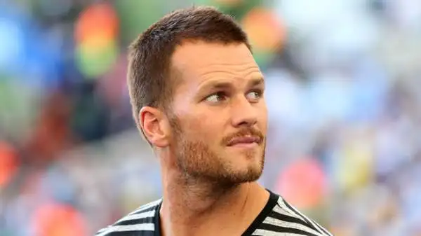 Il giocatore di football americano, quarterback dei New England Patriots, Tom Brady.