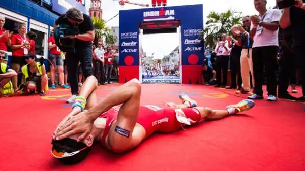 La città tedesca di Francoforte ha ospitato il campionato europeo di Ironman, massacrante prova di triathlon.