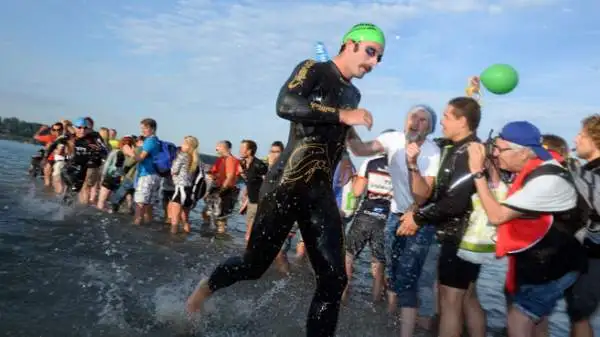La città tedesca di Francoforte ha ospitato il campionato europeo di Ironman, massacrante prova di triathlon.