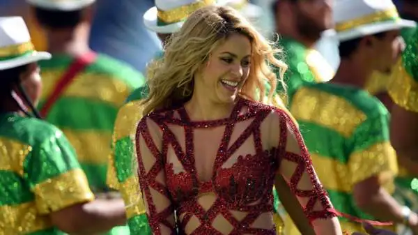 Shakira si è esibita al Maracanà durante la cerimonia d'apertura della finale dei Mondiali, Germania-Argentina. Con lei Carlos Santana, Ivete Sangalo, Carlinhos Brown e Wylep Jean.