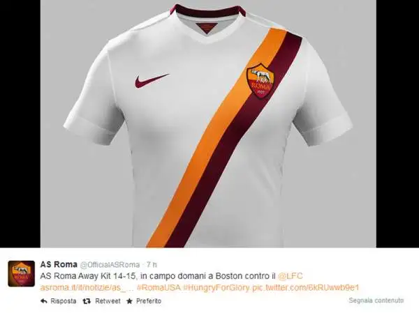 La seconda maglia è bianca con linea trasversale giallorossa, una scelta che ricorda le casacche degli anni '60 e dei primi '70.
