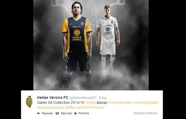 Completamente nuovo il disegno della maglia casalinga del Verona, blu con maniche gialle. Tutta bianca la maglia da trasferta.