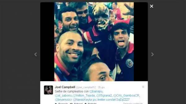 Joel Campbell si è beccato una torta in faccia per il suo compleanno.