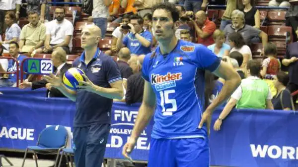 L'Italia chiude con una sconfitta per 1-3 (25-27, 25-18, 17-25, 16-25) con il Brasile la prima fase della World League.