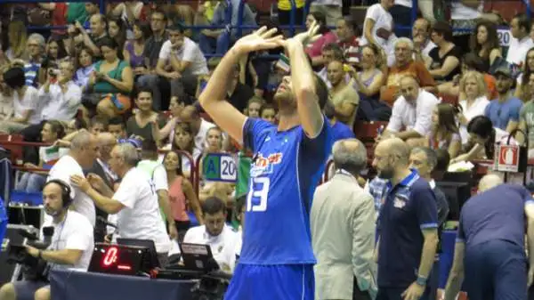 L'Italia chiude con una sconfitta per 1-3 (25-27, 25-18, 17-25, 16-25) con il Brasile la prima fase della World League.