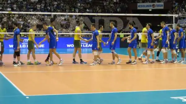 L'Italia chiude con una sconfitta per 1-3 (25-27, 25-18, 17-25, 16-25) con il Brasile la prima fase della World League.