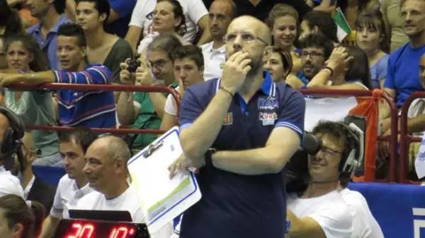 L'Italia chiude con una sconfitta per 1-3 (25-27, 25-18, 17-25, 16-25) con il Brasile la prima fase della World League.