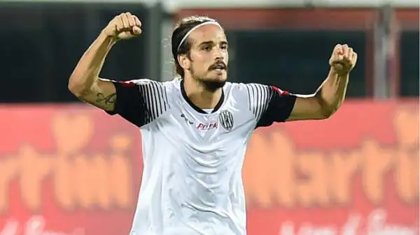 Cesena-Parma 1-0. Rodriguez 6,5. L'attaccante spagnolo segna la rete della vittoria e lotta fino alla fine. Da tenere d'occhio.