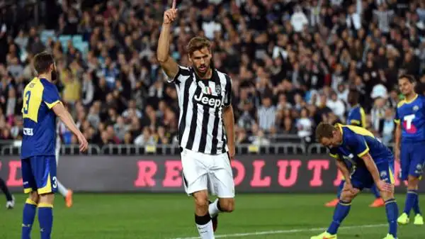 Due volte in svantaggio, i bianconeri ribaltano l'incontro contro l'A-League All Star nei minuti finali. Di Pepe la rete decisiva.