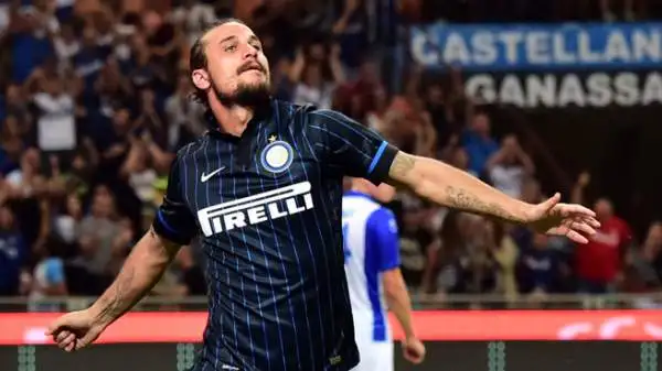 L'Inter piega 6-0 lo Stjarnan e si qualifica per la fase a gironi di Europa League.