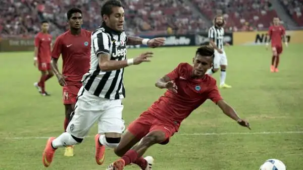 Doppietta di Pirlo, gol di Pogba, Giovinco e Asamoah: un'ottima 'Vecchia Signora' stende la selezione asiatica in amichevole.