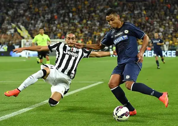La Juventus di Allegri vince la seconda partita stagionale, piegando 2-0 in casa l'Udinese di Stramaccioni. Un gol per tempo, firmati da Tevez e Marchisio.