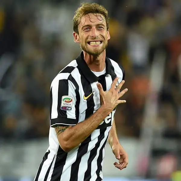 La Juventus di Allegri vince la seconda partita stagionale, piegando 2-0 in casa l'Udinese di Stramaccioni. Un gol per tempo, firmati da Tevez e Marchisio.