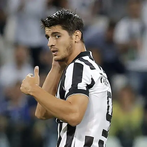 La Juventus di Allegri vince la seconda partita stagionale, piegando 2-0 in casa l'Udinese di Stramaccioni. Un gol per tempo, firmati da Tevez e Marchisio.