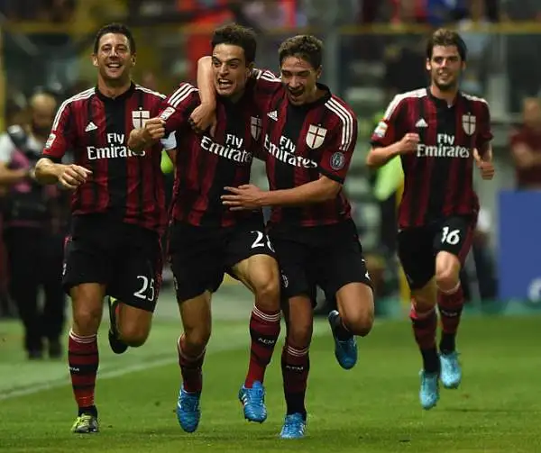 Partita pazza al Tardini con due espulsioni e ben 9 gol. Per il Milan a segno due volte Menez, Bonaventura, Honda e De Jong. Per il Parma in gol Cassano, Felipe, Lucarelli e un'autorete di De Sciglio.