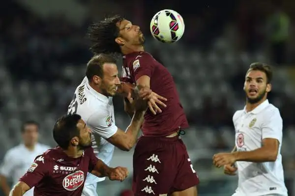 Torino ko. Ionita ed El Kaddouri (che sbaglia un rigore) fanno piangere il popolo granata.