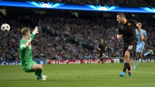 Francesco Totti nella leggenda della Champions League: contro il Manchester City ha segnato a 38 anni e tre giorni il 30 settembre 2014. Mai nessuno come lui.