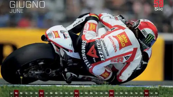 Un calendario per il 2015 dedicato a Marco Simoncelli, tragicamente scomparso tre anni fa sul circuito di Sepang. E’ stato realizzato da Panini  Comics, in collaborazione con Gruppo Pritelli srl.