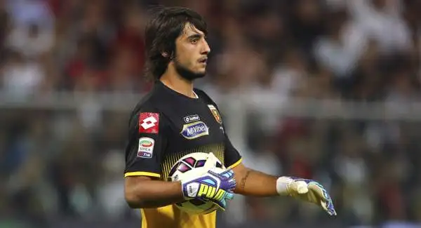Genoa-Juventus 1-0. Perin 8. Decisivo in cinque occasioni, la firma d'autore sulla vittoria più prestigiosa della stagione rossoblu è sua.