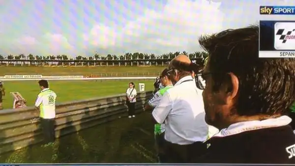 Come ogni anno, il Team Gresini si è recato sul luogo dell'incidente costato la vita a Marco Simoncelli per una toccante cerimonia.