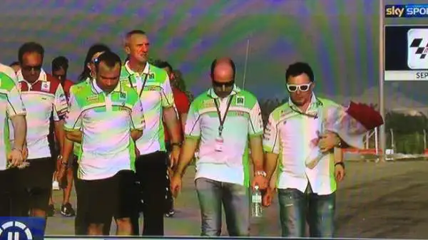 Come ogni anno, il Team Gresini si è recato sul luogo dell'incidente costato la vita a Marco Simoncelli per una toccante cerimonia.