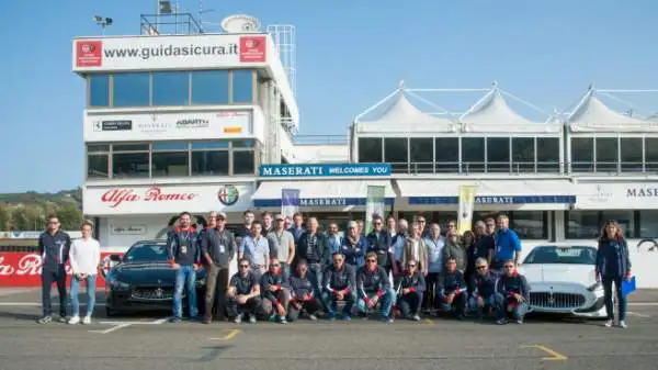 Una giornata da urlo all'Autodromo di Varano De' Melegari al volante del 'Tridente': il corso di guida della casa automobilistica modenese.