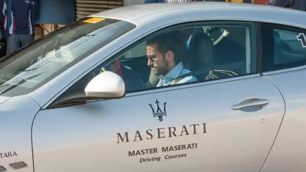 Una giornata da urlo all'Autodromo di Varano De' Melegari al volante del 'Tridente': il corso di guida della casa automobilistica modenese.