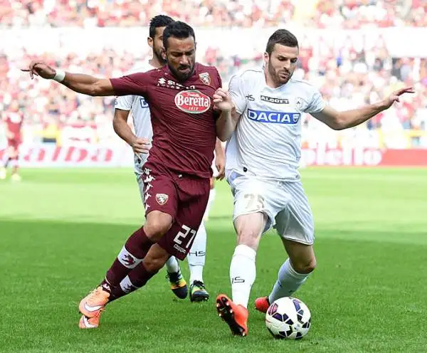 Dopo un primo tempo noioso, nella ripresa il Toro accelera e passa grazie alla rete dell'ex Quagliarella, colpo di testa su sponda di Amauri.