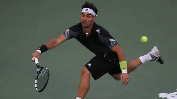 Incredibile sconfitta di Fognini a Shanghai contro il numero 553 al mondo, il cinese Wang. Da notare l'abbigliamento dell'asiatico.