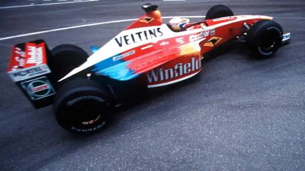 La stagione però si conclude con più ritiri che piazzamenti: a Monza il miglior risultato, un settimo posto.