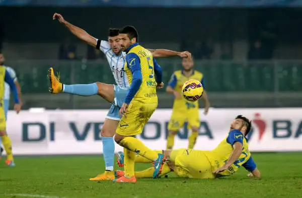 Niente riscatto, Lazio in bianco. Pareggio senza reti al Bentegodi contro il Chievo per la squadra di Pioli.