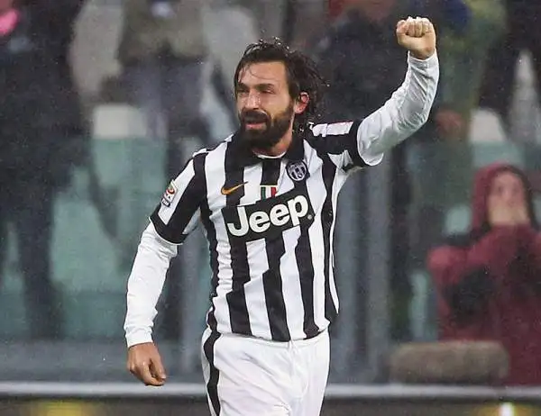 Pirlo! La Juve vince il derby al 93'. I bianconeri superano per 2-1 il Torino.