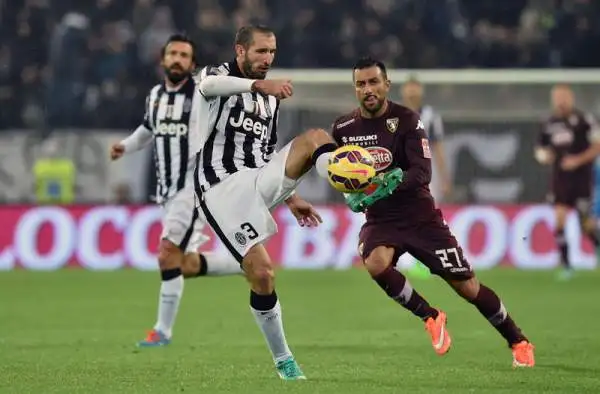 Pirlo! La Juve vince il derby al 93'. I bianconeri superano per 2-1 il Torino.