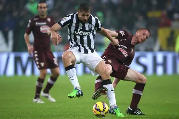 Pirlo! La Juve vince il derby al 93'. I bianconeri superano per 2-1 il Torino.
