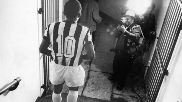 "O Rei" è l'unico giocatore della storia ad aver vinto tre Mondiali.
