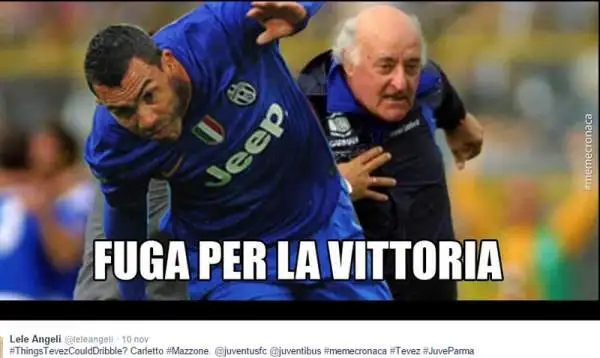 Mentre supera un altro noto 'maratoneta' da stadio: Carlo Mazzone in Brescia-Atalanta.